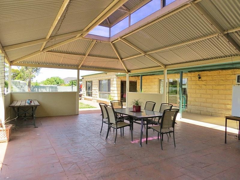 19 Parker Street, Miners Rest VIC 3352