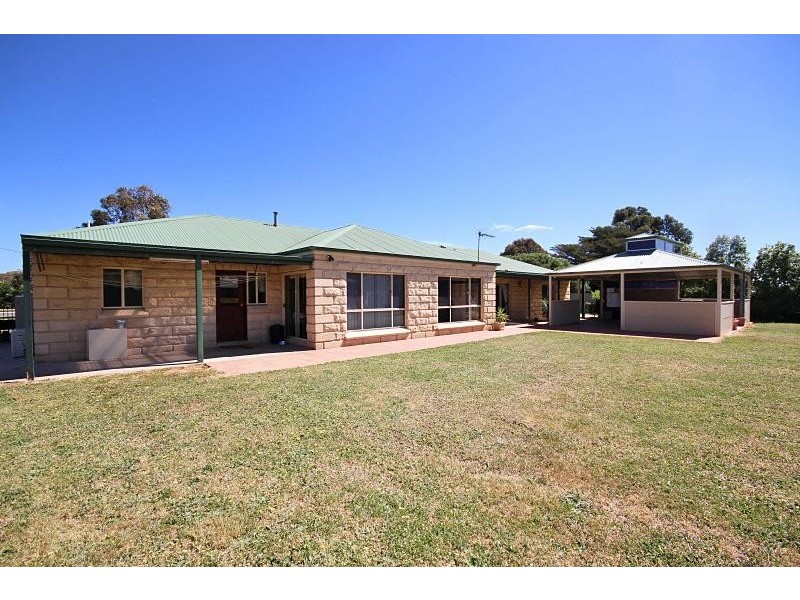 19 Parker Street, Miners Rest VIC 3352