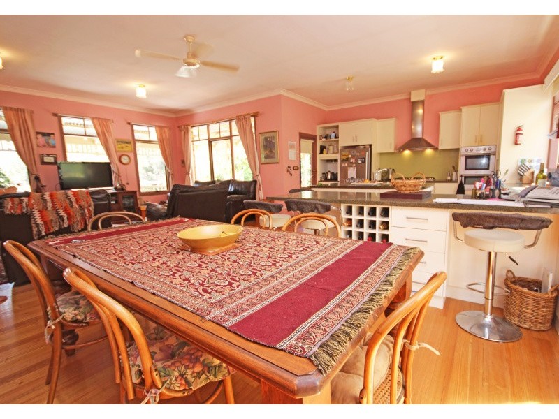 55 Spratlings Road, Ross Creek VIC 3351