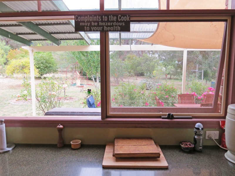 55 Spratlings Road, Ross Creek VIC 3351