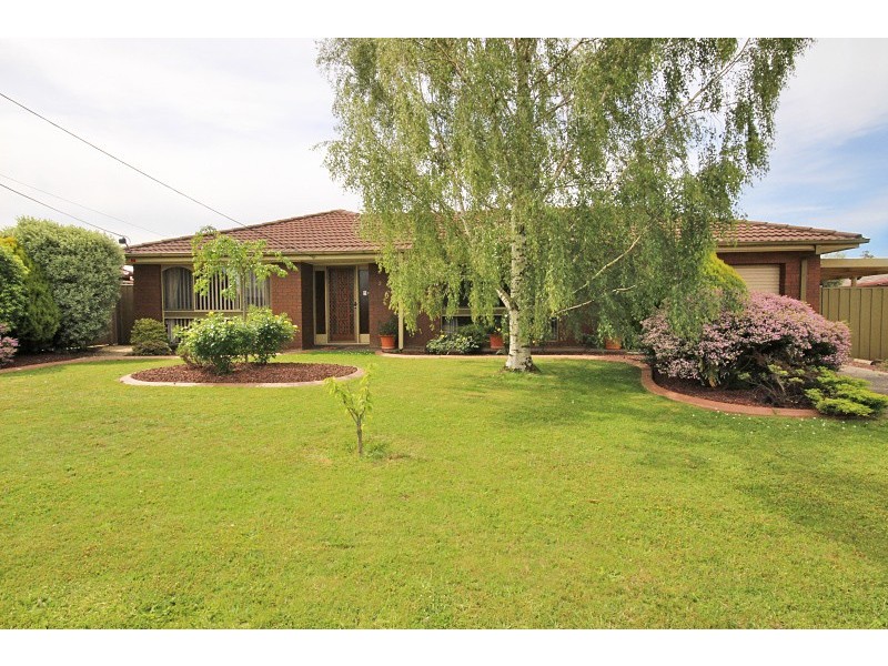 2 Aminya Avenue, Delacombe VIC 3356