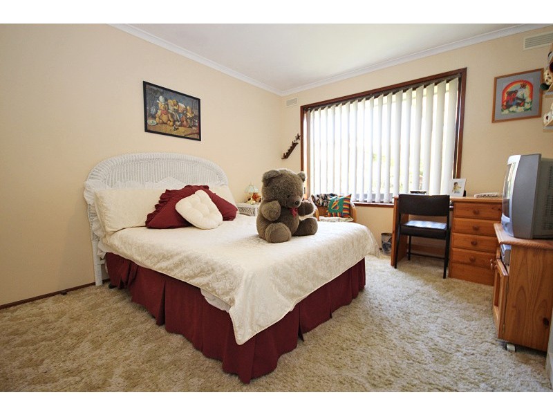 2 Aminya Avenue, Delacombe VIC 3356