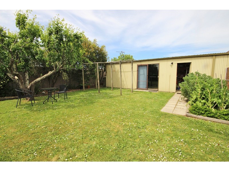 2 Aminya Avenue, Delacombe VIC 3356