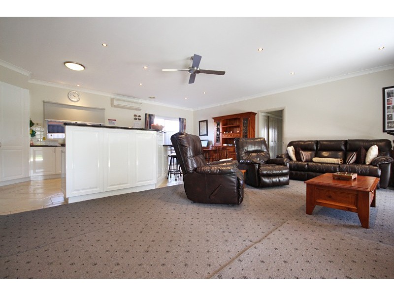 39 Boulevard Drive, Alfredton VIC 3350