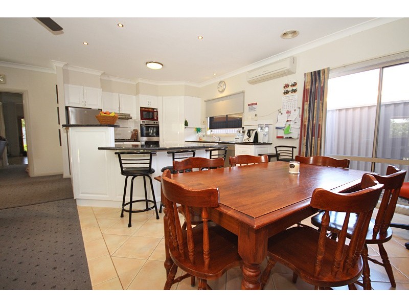 39 Boulevard Drive, Alfredton VIC 3350