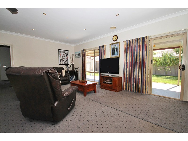 39 Boulevard Drive, Alfredton VIC 3350