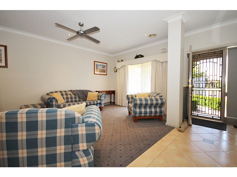 39 Boulevard Drive, Alfredton VIC 3350