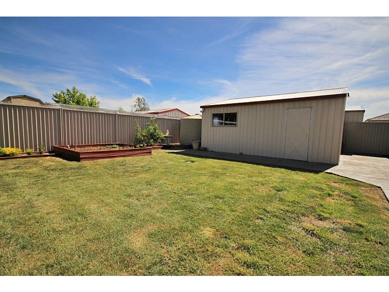 39 Boulevard Drive, Alfredton VIC 3350