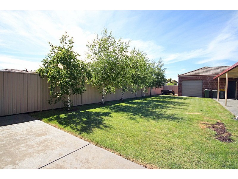 39 Boulevard Drive, Alfredton VIC 3350