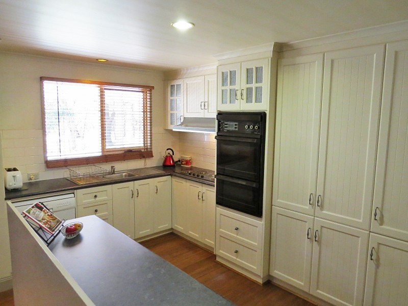 24 Leigh Court, Dereel VIC 3352