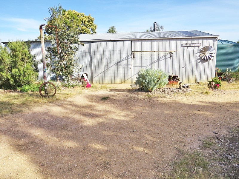 136 Rifle Range Road, Lexton VIC 3352
