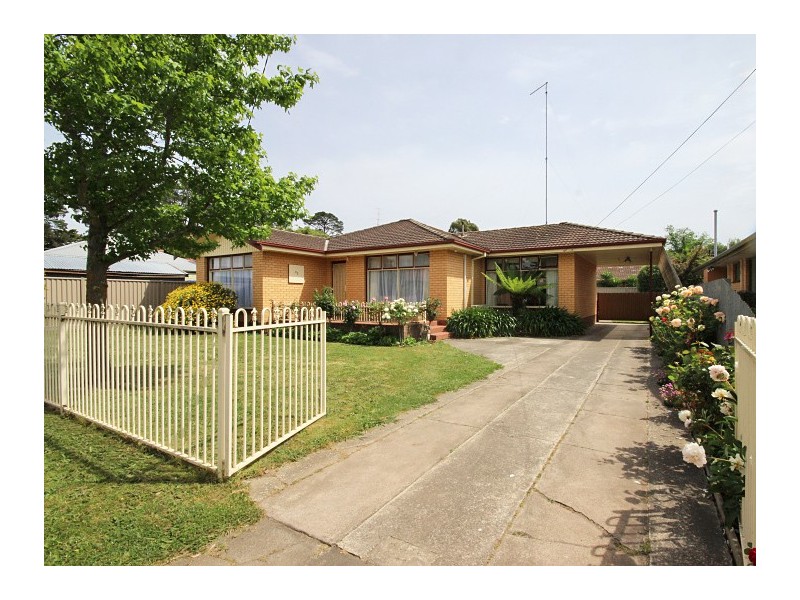 12 Warwick Street, Redan VIC 3350