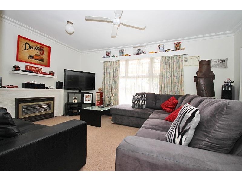 14 Huntington Street, Wendouree VIC 3355