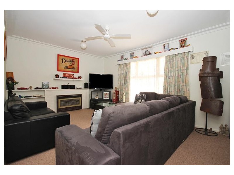 14 Huntington Street, Wendouree VIC 3355