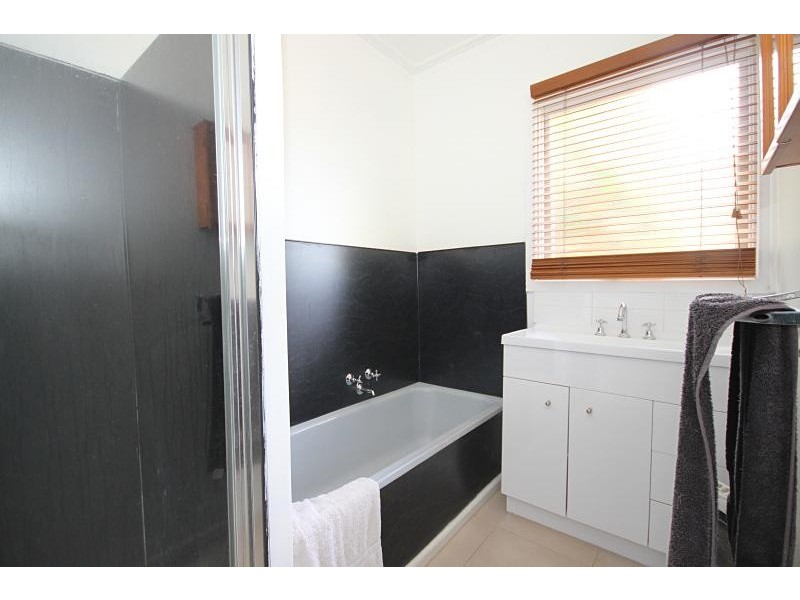 14 Huntington Street, Wendouree VIC 3355