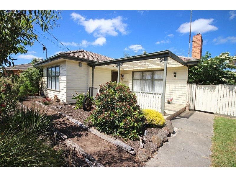 14 Huntington Street, Wendouree VIC 3355