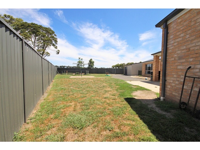 7 King George Way, Mitchell Park VIC 3352