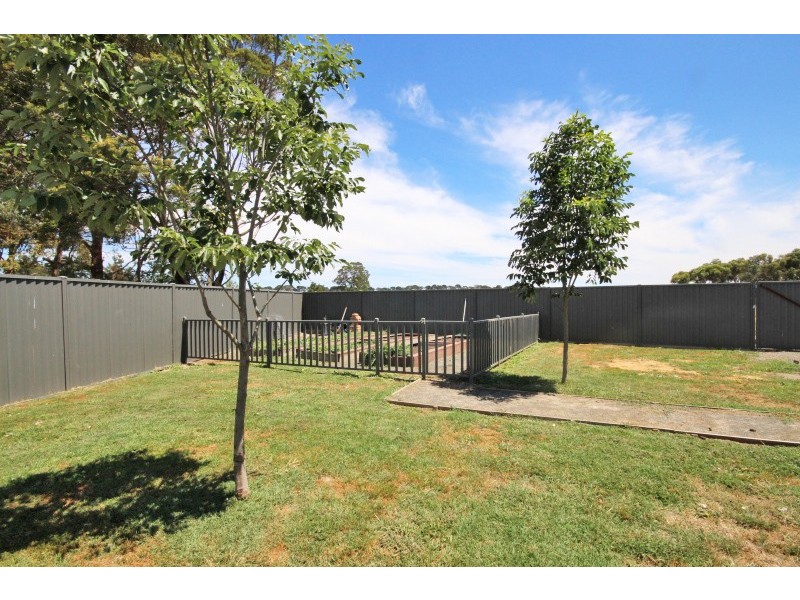 7 King George Way, Mitchell Park VIC 3352