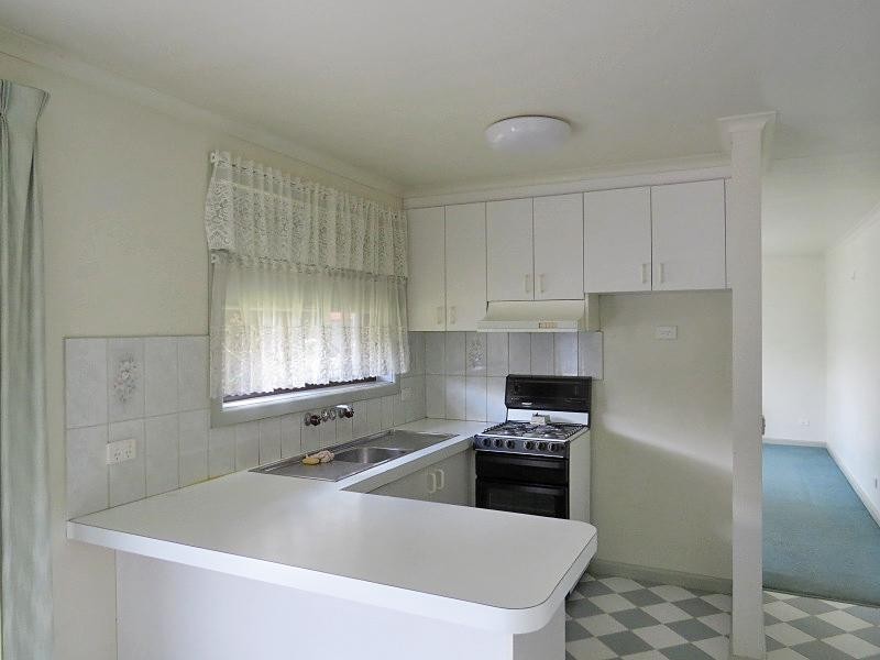 3/634 York Street, Canadian VIC 3350