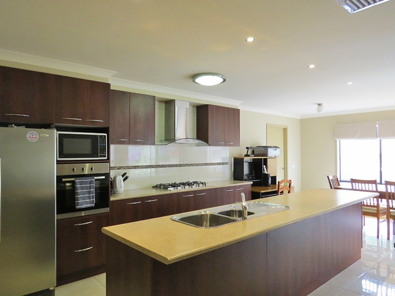 17 Oakbank Drive, Mount Helen VIC 3350