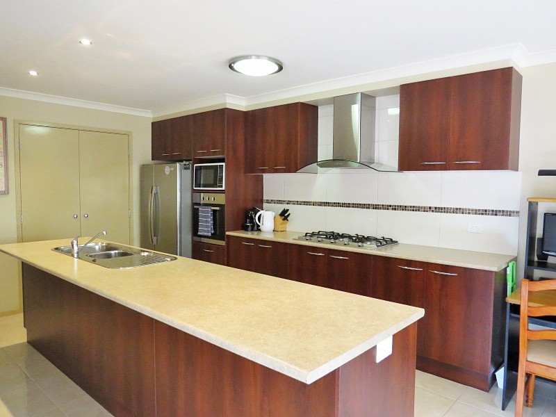 17 Oakbank Drive, Mount Helen VIC 3350