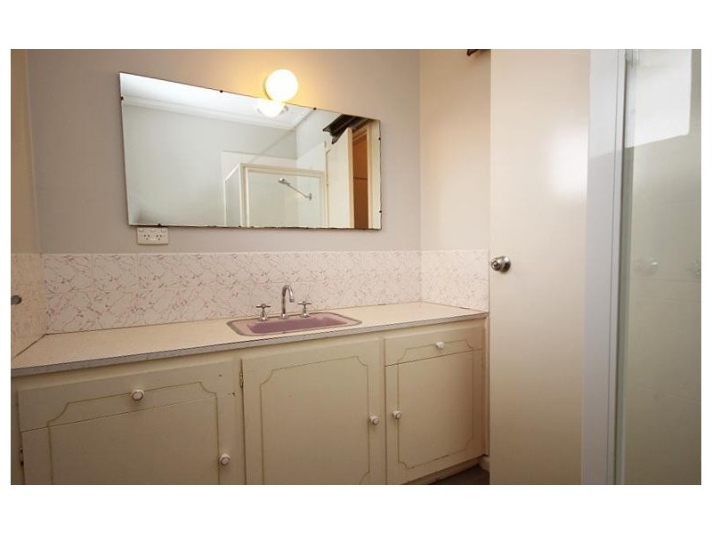 6 Warrina Drive, Delacombe VIC 3356