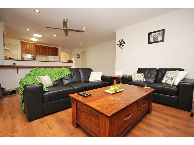 203 Whitelaw Avenue, Delacombe VIC 3356