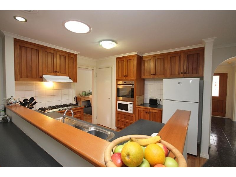 203 Whitelaw Avenue, Delacombe VIC 3356