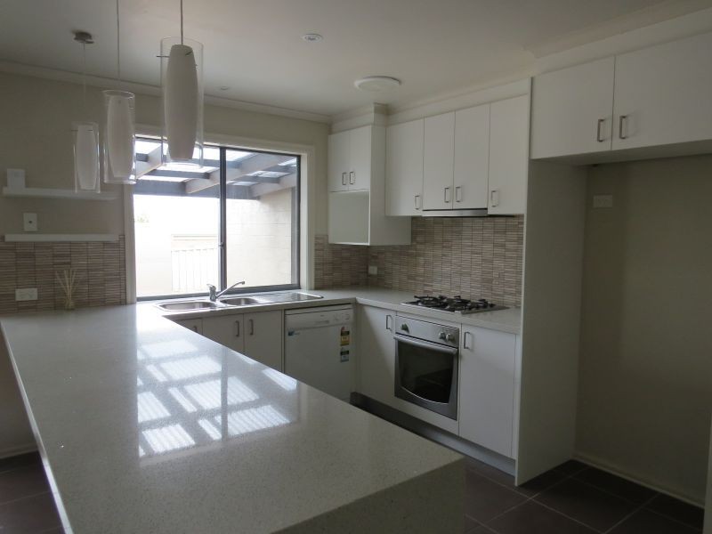 4 Lowry Crescent, Miners Rest VIC 3352