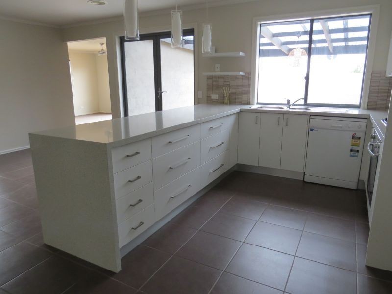 4 Lowry Crescent, Miners Rest VIC 3352