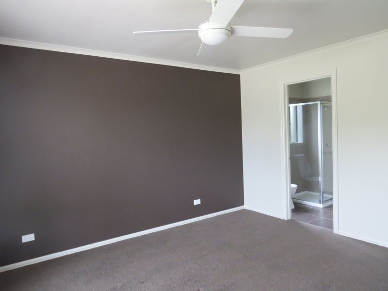 4 Lowry Crescent, Miners Rest VIC 3352