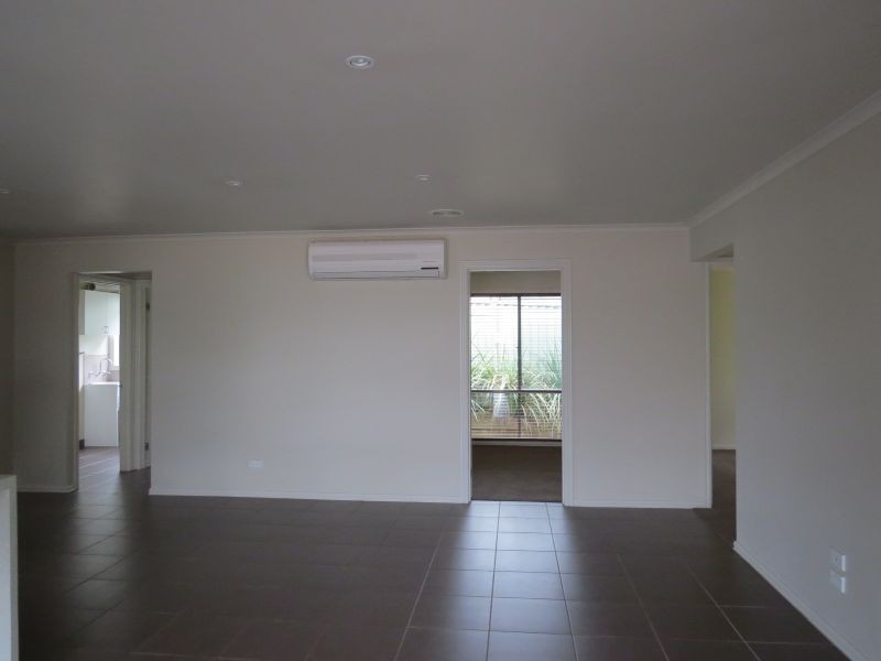 4 Lowry Crescent, Miners Rest VIC 3352