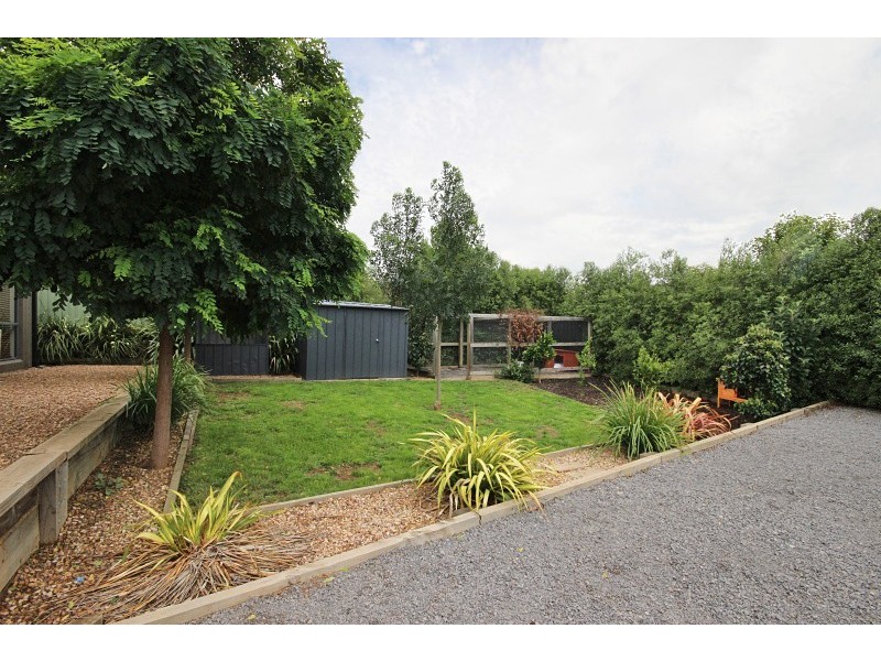 4 Lowry Crescent, Miners Rest VIC 3352