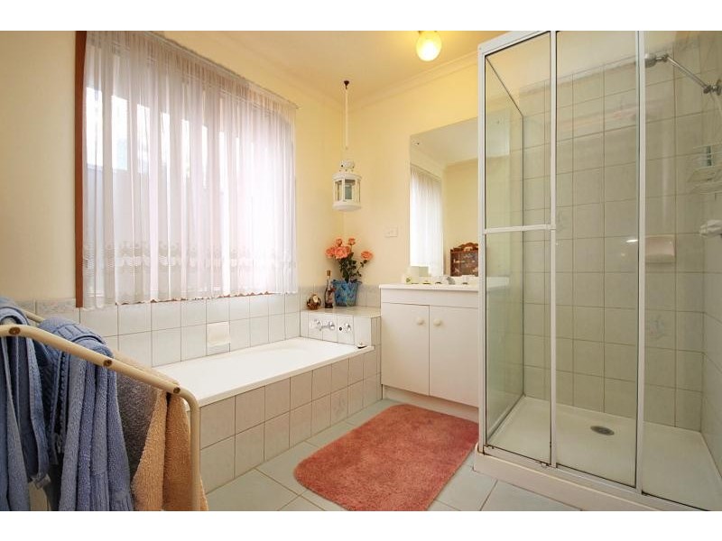 29 Hume Crescent, Alfredton VIC 3350