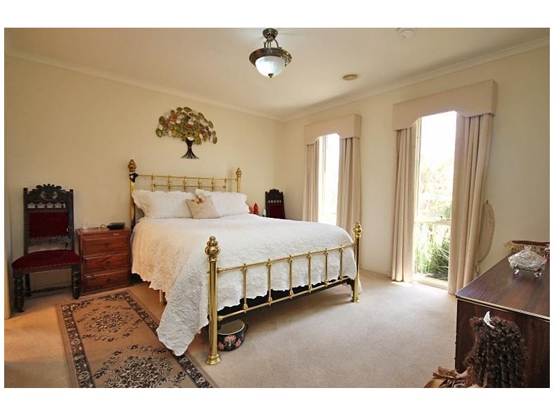 11 Peppertree Court, Alfredton VIC 3350