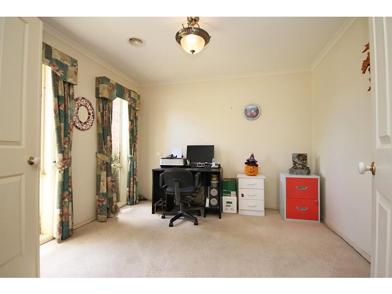 11 Peppertree Court, Alfredton VIC 3350