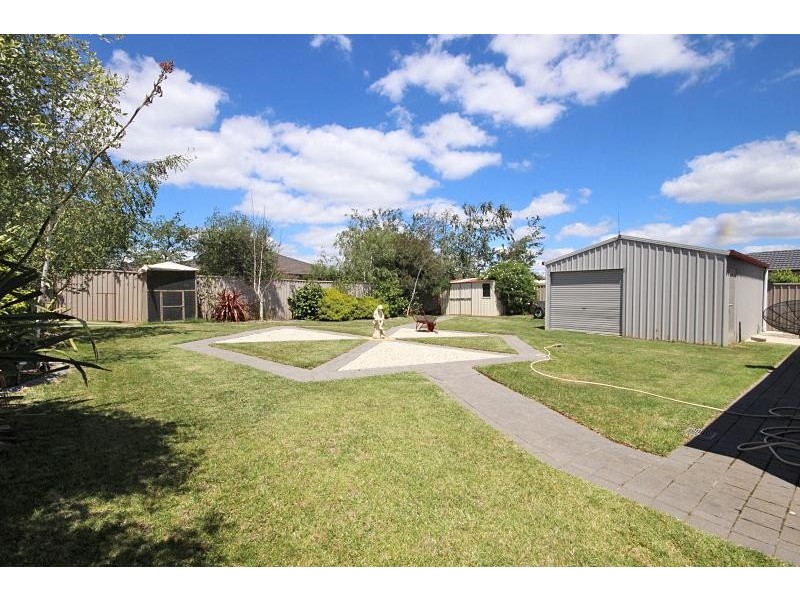 11 Peppertree Court, Alfredton VIC 3350