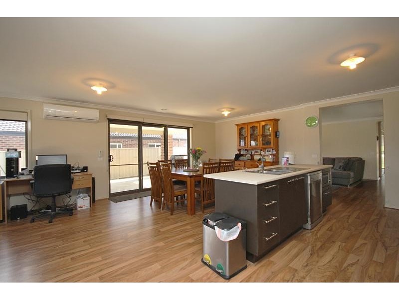 36 Kirby Avenue, Canadian VIC 3350