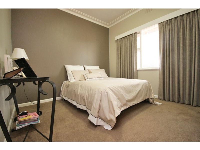 10 Mathilda Street, Wendouree VIC 3355