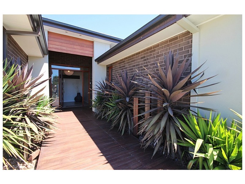 12 Cuzens Road, Alfredton VIC 3350