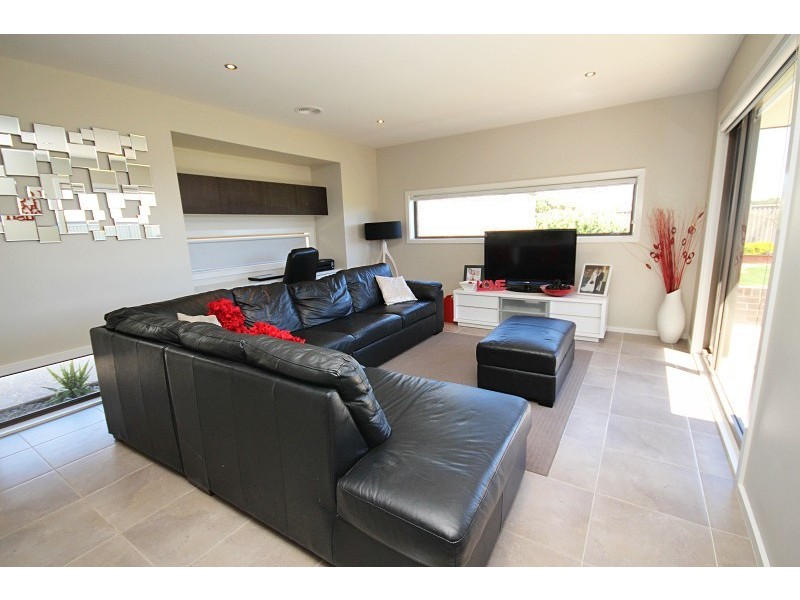 12 Cuzens Road, Alfredton VIC 3350