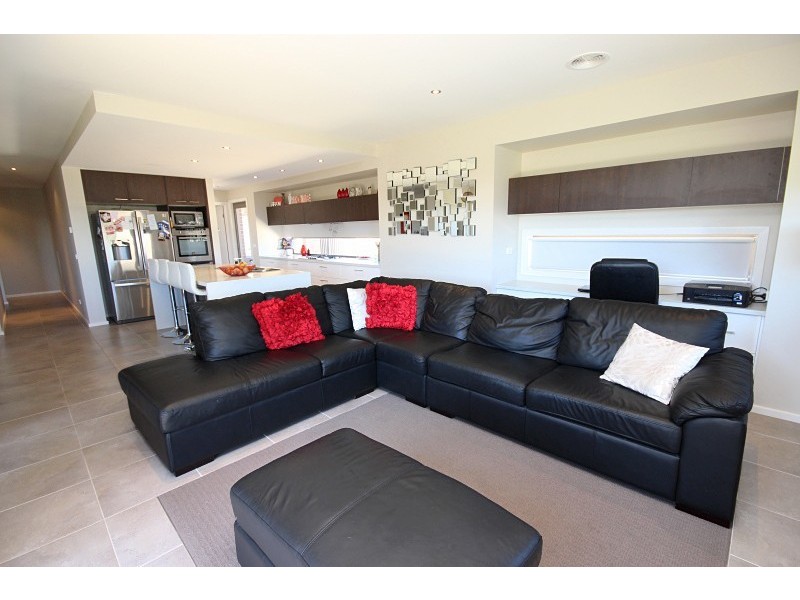 12 Cuzens Road, Alfredton VIC 3350