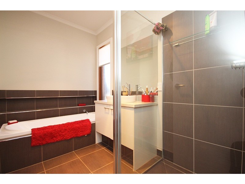 12 Cuzens Road, Alfredton VIC 3350