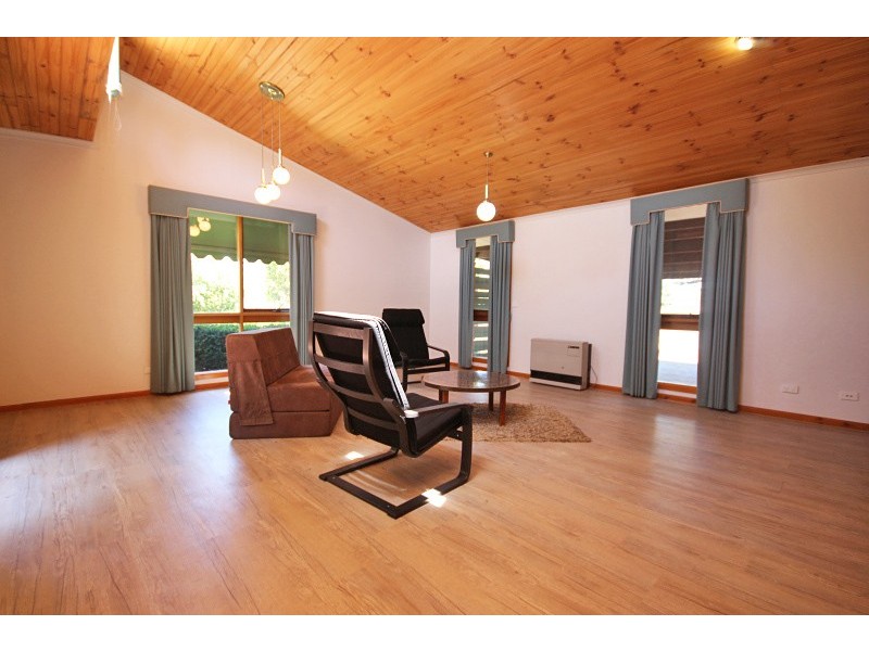 74 Longley Street, Alfredton VIC 3350