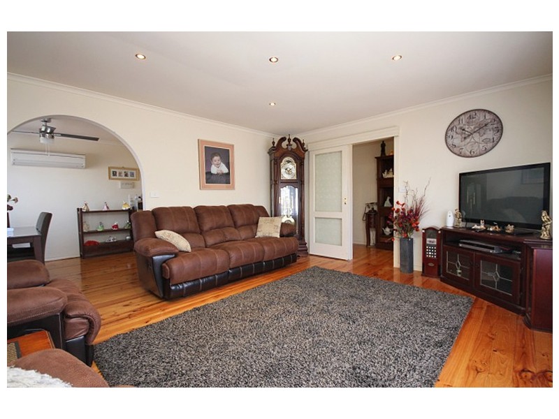 260 Learmonth Road, Wendouree VIC 3355