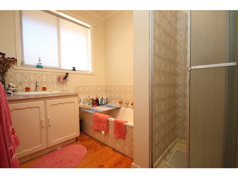 260 Learmonth Road, Wendouree VIC 3355