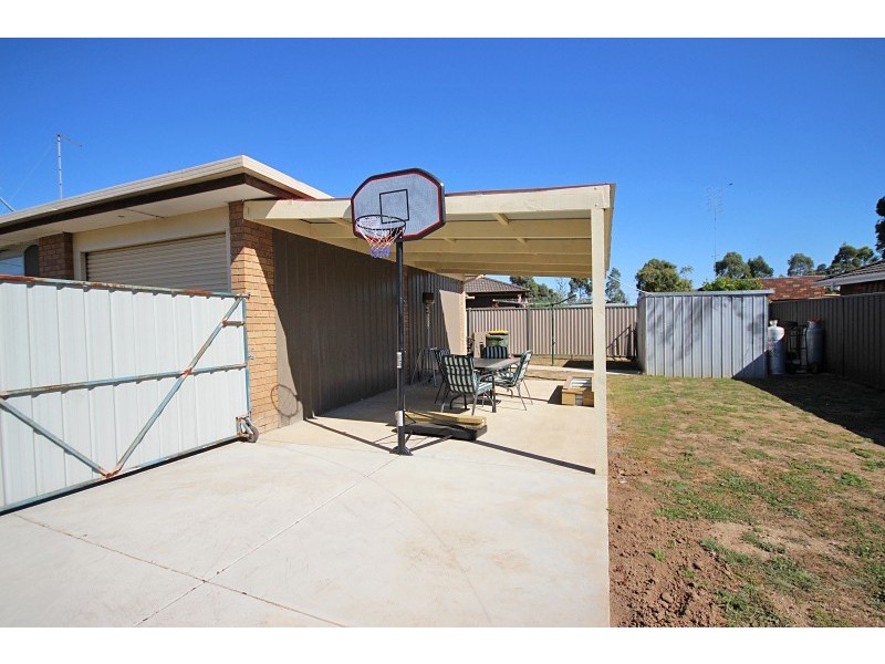 260 Learmonth Road, Wendouree VIC 3355