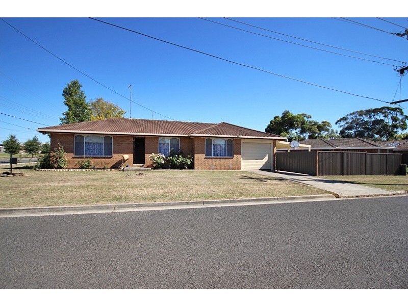 260 Learmonth Road, Wendouree VIC 3355