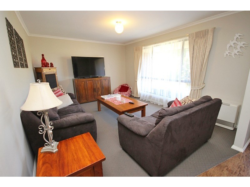 5 McAuley Drive, Brown Hill VIC 3350