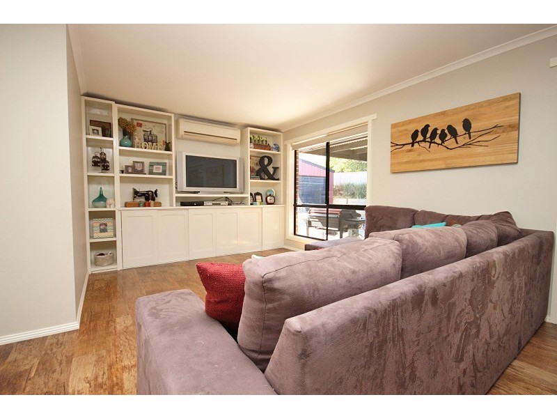 5 McAuley Drive, Brown Hill VIC 3350